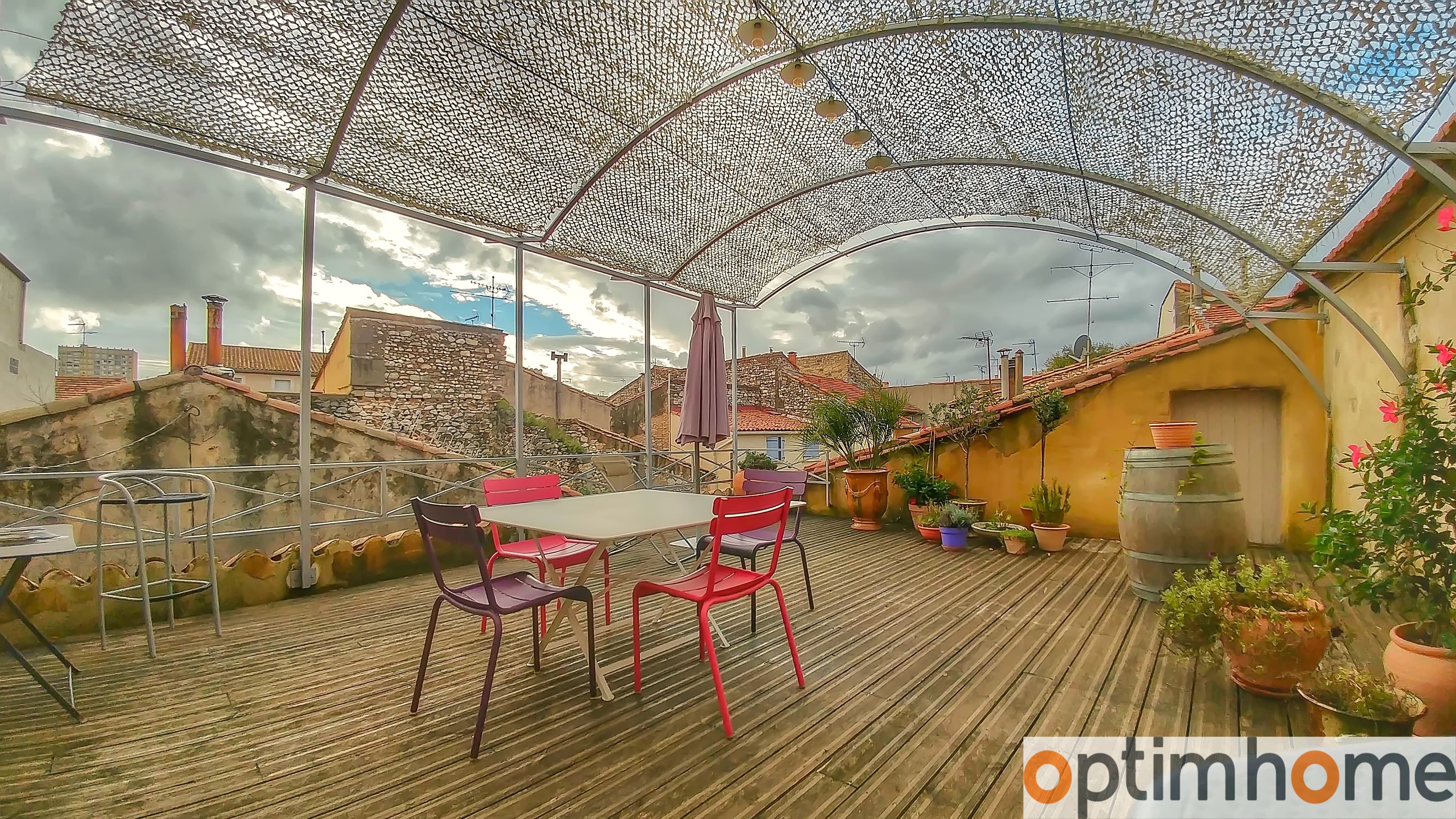 Nîmes Jean Jaurès Grande Maison de Ville 286 m² avec terrasse Tropézienne proche des Jardins de la F