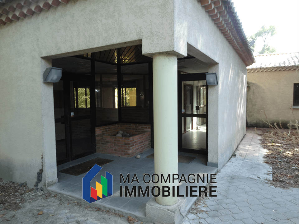 Ensemble immobilier de 335 m² sur 2 822m² constructible