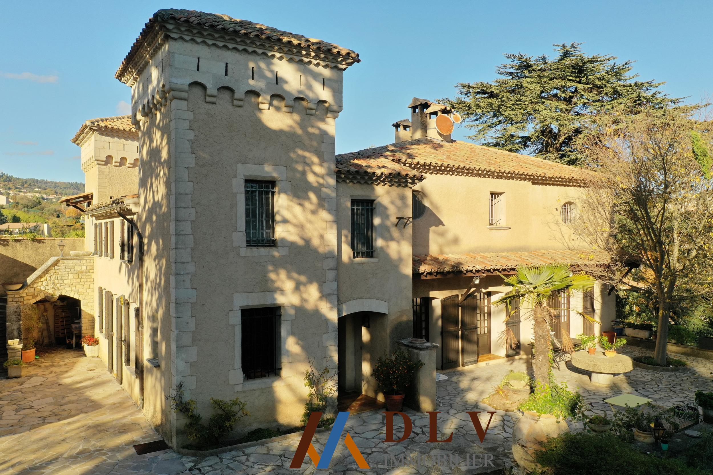 Demeure de prestige / Château du XVIIIème en Provence